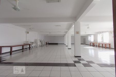 Apartamento à venda com 117m², 3 quartos e 1 vaga Apartamento à venda com 117m², 3 quartos e 1 vagaÁrea comum - Salão de festas