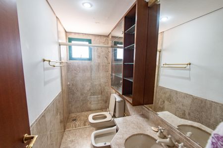 Apartamento à venda com 342m², 4 quartos e 4 vagasBanheiro