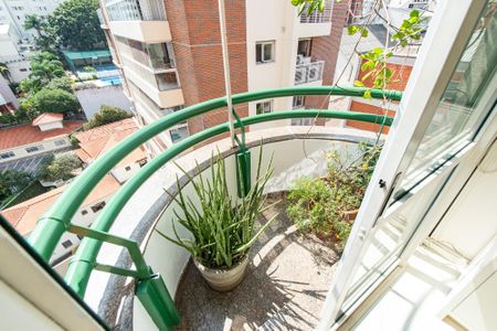 Apartamento à venda com 342m², 4 quartos e 4 vagasSuíte 2