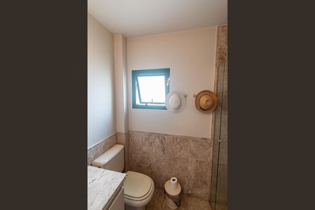 Apartamento à venda com 342m², 4 quartos e 4 vagasBanheiro 2