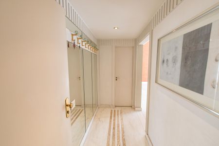 Apartamento à venda com 342m², 4 quartos e 4 vagasHall