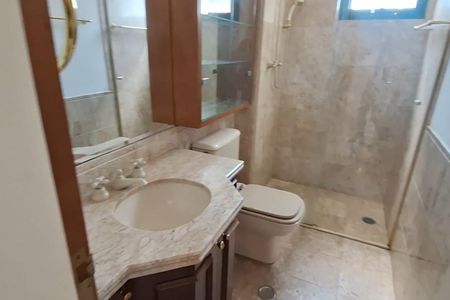 Apartamento à venda com 342m², 4 quartos e 4 vagasBanheiro da suíte 1