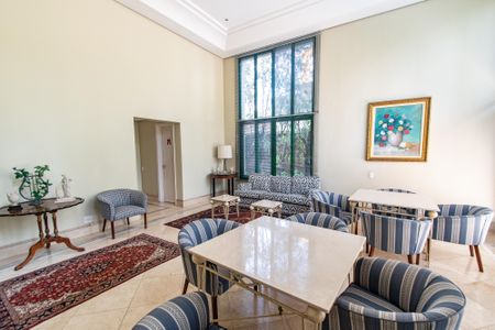 Apartamento à venda com 342m², 4 quartos e 4 vagasÁrea comum - Salão de festas