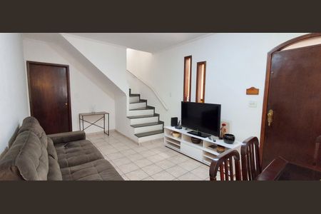 Casa à venda com 139m², 2 quartos e 2 vagasSala