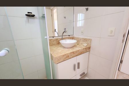 Apartamento à venda com 71m², 3 quartos e 2 vagasBanheiro da Suíte