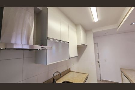 Apartamento à venda com 71m², 3 quartos e 2 vagasCozinha e Área de Serviço