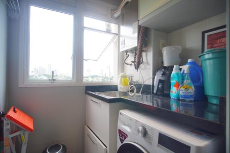 Apartamento à venda com 76m², 2 quartos e 1 vagaÁrea de Serviço