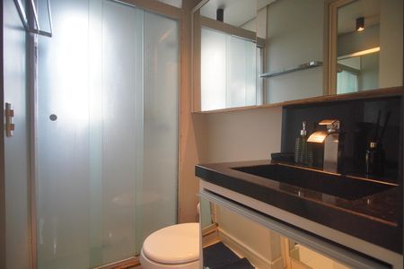 Apartamento à venda com 76m², 2 quartos e 1 vagaBanheiro da Suíte