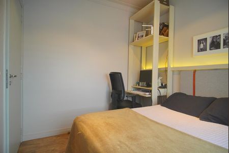 Apartamento à venda com 76m², 2 quartos e 1 vagaQuarto 