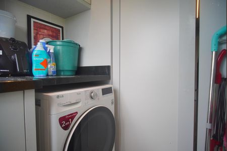 Apartamento à venda com 76m², 2 quartos e 1 vagaÁrea de Serviço