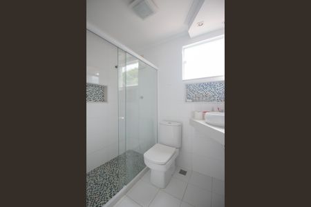 Casa para alugar com 240m², 3 quartos e 2 vagas Casa para alugar com 240m², 3 quartos e 2 vagasBanheiro