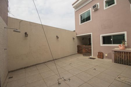 Casa para alugar com 240m², 3 quartos e 2 vagas Casa para alugar com 240m², 3 quartos e 2 vagasQuintal