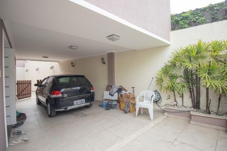 Casa para alugar com 240m², 3 quartos e 2 vagas Casa para alugar com 240m², 3 quartos e 2 vagasGaragem