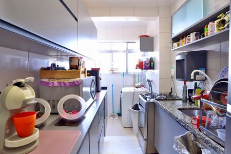 Apartamento à venda com 49m², 2 quartos e 2 vagas Apartamento à venda com 49m², 2 quartos e 2 vagasCozinha