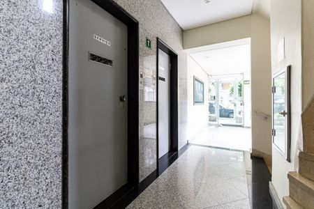 Apartamento à venda com 65m², 2 quartos e 2 vagasHall de Entrada