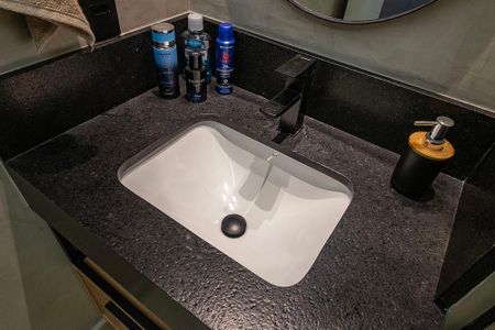 Studio à venda com 27m², 1 quarto e sem vaga Studio à venda com 27m², 1 quarto e sem vagaBanheiro