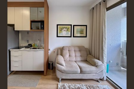 Sala  de apartamento para alugar com 1 quarto, 32m² em Campo Belo, São Paulo