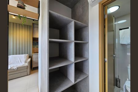 Apartamento para alugar com 25m², 1 quarto e 1 vagaQuarto - Armários