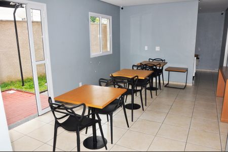 Apartamento para alugar com 40m², 2 quartos e sem vagaÁrea comum - Salão de festas