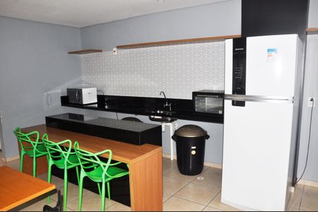 Apartamento para alugar com 40m², 2 quartos e sem vagaÁrea comum - Salão de festas