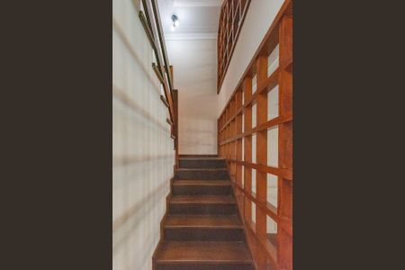 Casa para alugar com 400m², 4 quartos e 3 vagasEscada Suítes