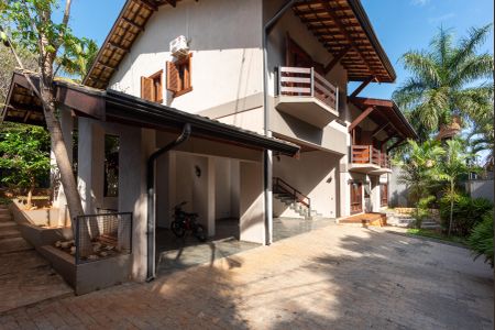 Casa para alugar com 400m², 4 quartos e 3 vagasFachada