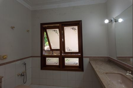 Casa para alugar com 400m², 4 quartos e 3 vagasBanheiro da Suíte 4