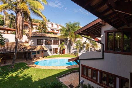 Casa para alugar com 400m², 4 quartos e 3 vagasSacada da Suíte 4