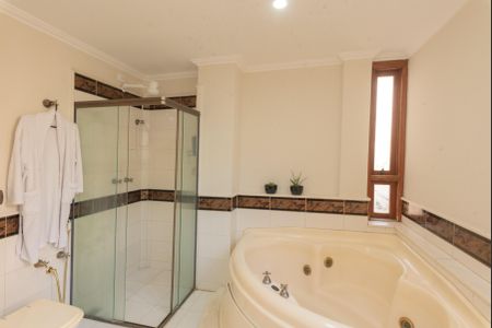 Casa para alugar com 400m², 4 quartos e 3 vagasBanheiro da Suíte 1