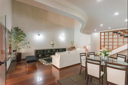 Casa para alugar com 400m², 4 quartos e 3 vagasSala de Estar