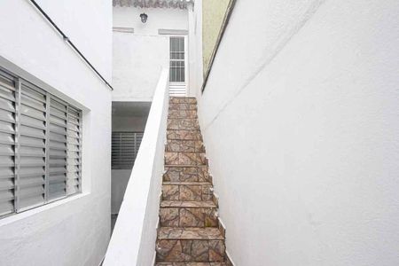 Apartamento para alugar com 140m², 3 quartos e 2 vagas Apartamento para alugar com 140m², 3 quartos e 2 vagasEscada