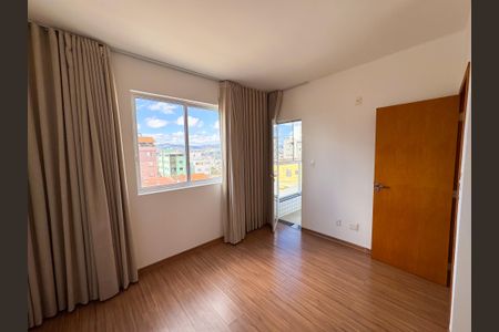 Apartamento à venda com 164m², 3 quartos e 2 vagasSuíte 