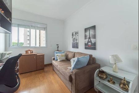 Apartamento à venda com 167m², 3 quartos e 3 vagas Apartamento à venda com 167m², 3 quartos e 3 vagasEscritório