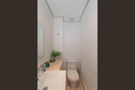 Apartamento à venda com 167m², 3 quartos e 3 vagas Apartamento à venda com 167m², 3 quartos e 3 vagasLavabo da Sala