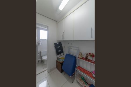 Apartamento à venda com 167m², 3 quartos e 3 vagas Apartamento à venda com 167m², 3 quartos e 3 vagasÁrea de Serviço - Quarto