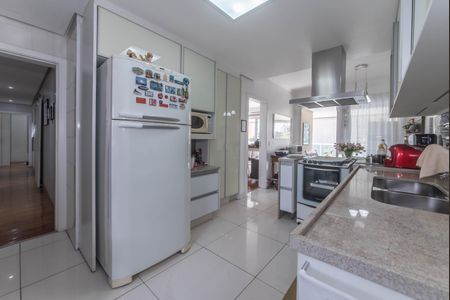 Apartamento à venda com 167m², 3 quartos e 3 vagas Apartamento à venda com 167m², 3 quartos e 3 vagasCozinha