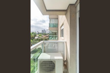 Apartamento à venda com 167m², 3 quartos e 3 vagas Apartamento à venda com 167m², 3 quartos e 3 vagasSuíte 1 - Sacada