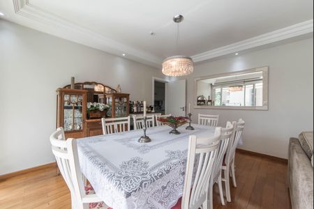 Apartamento à venda com 167m², 3 quartos e 3 vagas Apartamento à venda com 167m², 3 quartos e 3 vagasSala