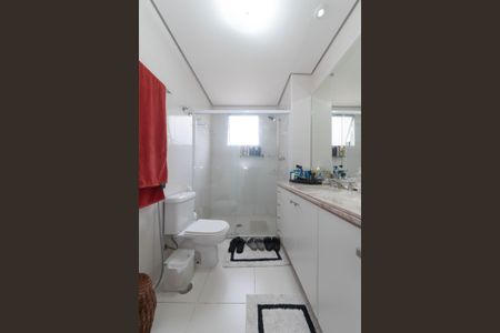 Apartamento à venda com 167m², 3 quartos e 3 vagas Apartamento à venda com 167m², 3 quartos e 3 vagasBanheiro da Suíte 1