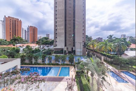 Apartamento à venda com 167m², 3 quartos e 3 vagas Apartamento à venda com 167m², 3 quartos e 3 vagasVaranda - Vista