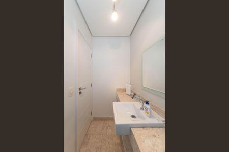 Apartamento à venda com 167m², 3 quartos e 3 vagas Apartamento à venda com 167m², 3 quartos e 3 vagasLavabo da Sala