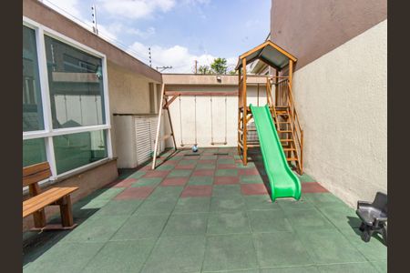 Casa de condomínio à venda com 210m², 3 quartos e 2 vagasÁrea comum - Playground