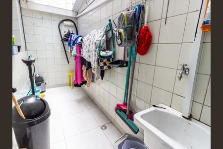 Casa de condomínio à venda com 210m², 3 quartos e 2 vagasÁrea de Serviço