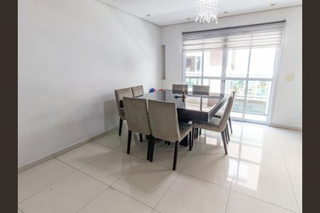 Casa de condomínio à venda com 210m², 3 quartos e 2 vagasSala