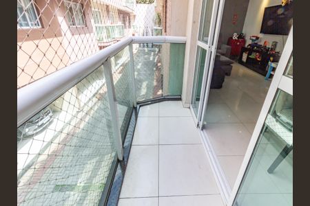 Casa de condomínio à venda com 210m², 3 quartos e 2 vagasVaranda