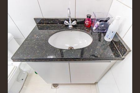 Casa de condomínio à venda com 210m², 3 quartos e 2 vagasBanheiro da Suíte 1