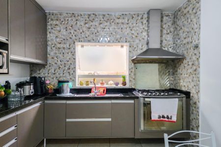 Casa à venda com 260m², 4 quartos e 3 vagasCozinha 