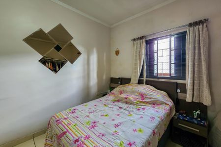 Casa à venda com 260m², 4 quartos e 3 vagasQuarto 1 - Casa 2