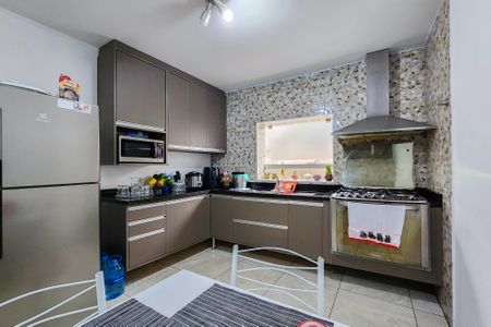 Casa à venda com 260m², 4 quartos e 3 vagasCozinha 