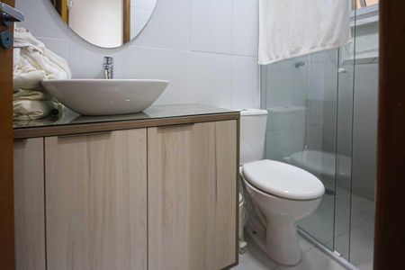 Casa à venda com 130m², 2 quartos e 3 vagas Casa à venda com 130m², 2 quartos e 3 vagasBanheiro da Social